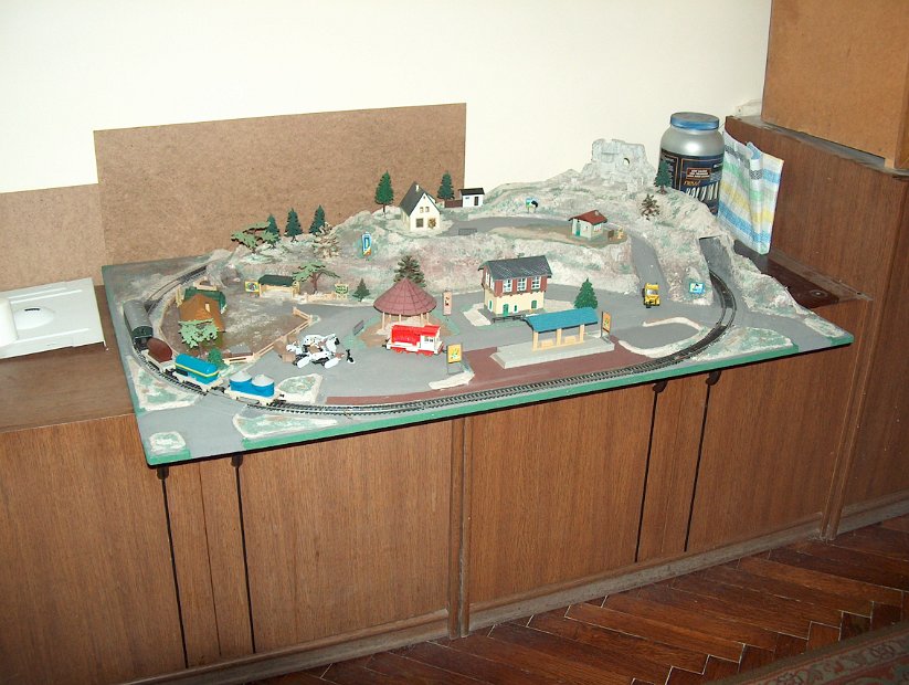 H0 01 001